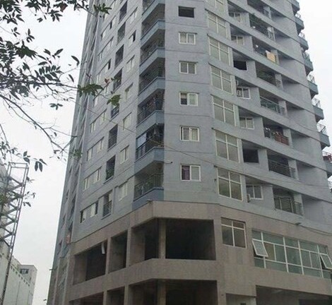 Hà Nội: Bé trai 5 tuổi rơi từ tầng 22 xuống đất nguy kịch