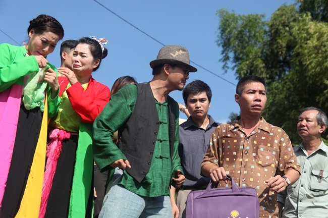  NSƯT Công Lý tham gia hài Tết 2016 “Đại gia chân đất” 