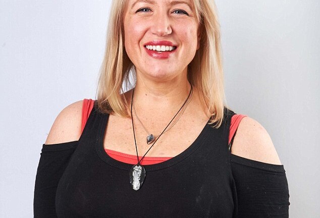 Cô gái suýt mất mũi vì bị... bọ ăn thịt người xâm nhập