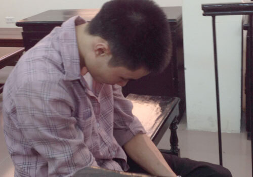 Cô gái trẻ tử vong khi truy đuổi tên cướp giật