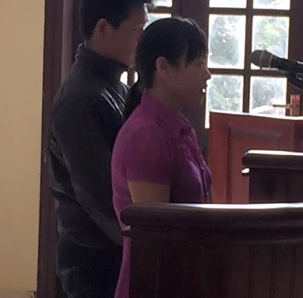 Cán bộ xã, nữ giáo viên lĩnh án vì trò 