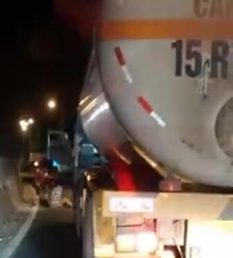 Truy bắt hai côn đồ chặn xe đầu kéo, tấn công tài xế
