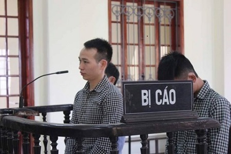 Anh trai bị đâm chết vì giải quyết mâu thuẫn hộ em