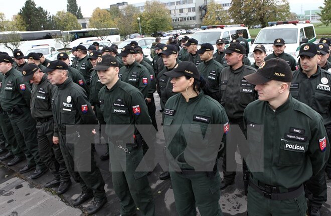 EU thắt chặt an ninh biên giới sau vụ tấn công khủng bố tại Pháp