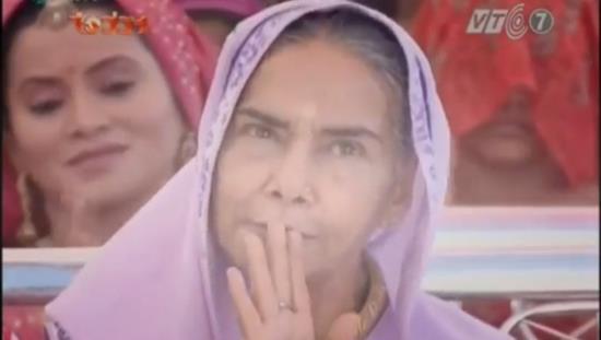 Cô dâu 8 tuổi phần 5 tập 62: Phì cười với biểu hiện “mê trai” của bà Kalyani