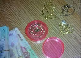 Tên trộm đột nhập