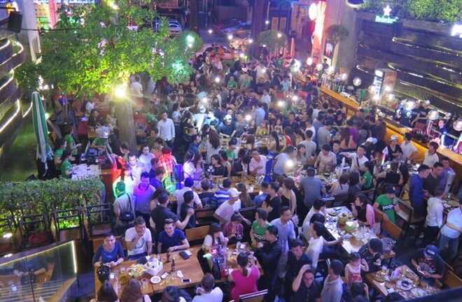Đột kích Beer Club, 500 dân chơi 