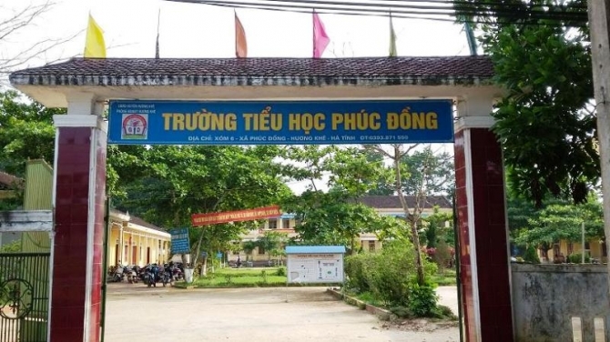 Vụ phụ huynh vào trường đánh học sinh: Triệu tập 3 đối tượng