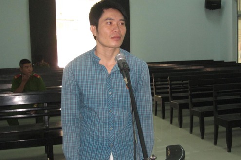 Mới ra tù, con trai đột nhập vào nhà mẹ ruột trộm tài sản