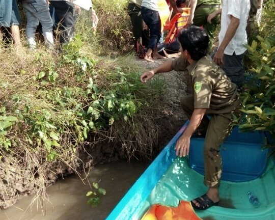 Cà Mau: Canô du lịch lao vào trụ cầu, 9 người thương vong 
