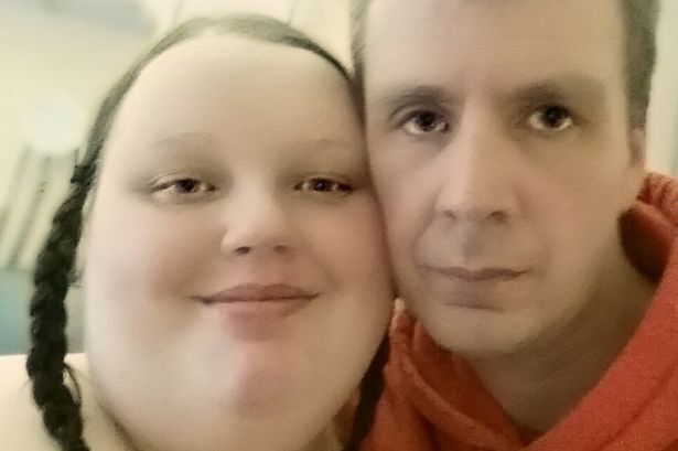 Cô gái béo nhất nước Anh tìm được nửa kia nhờ... giảm cân