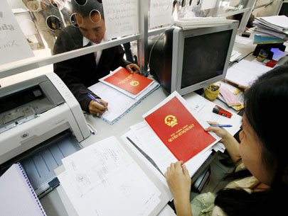 Chứng thực sổ đỏ thực hiện ở đâu?