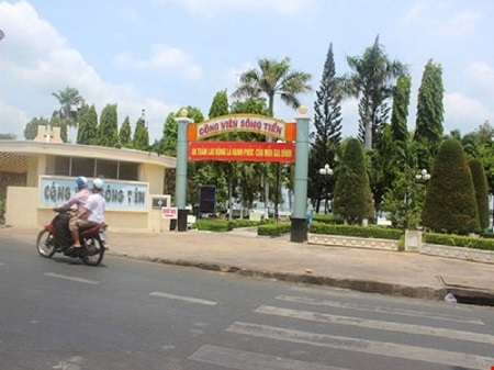 Bé 7 tuổi bị cha dượng bạo hành là không đúng sự thật