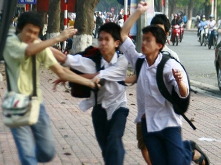 Nhóm thanh niên