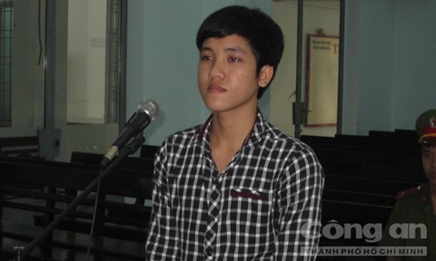 Vác mã tấu chém người vì... mối thù năm xưa
