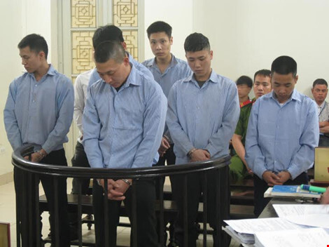 Nhóm bảo kê tại bến xe Mỹ Đình lĩnh án