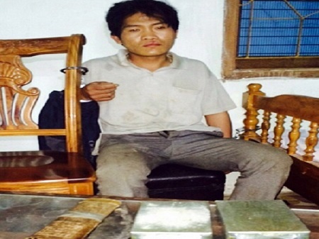 Kẻ vận chuyển heroin nổ súng chống trả khi bị vây bắt