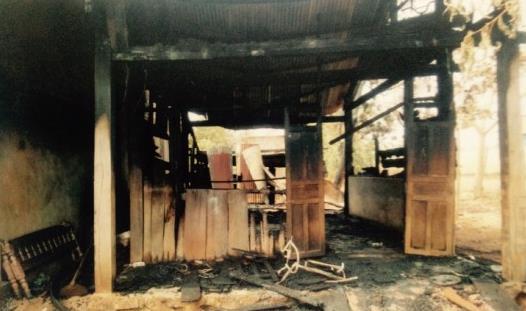 Em đốt nhà chị gái vì không cho mượn xe