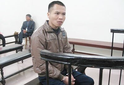 Truy sát “mối tình đầu” vì...  xa mặt cách lòng