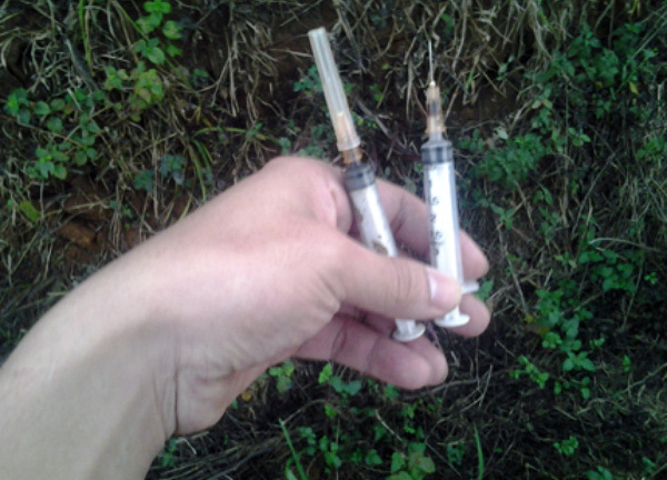 Cầm kim tiêm xông vào nhà để cướp ở Sài Gòn