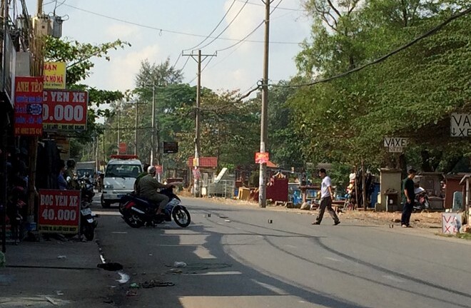 Bị đâm chết vì va quẹt giao thông ở Sài Gòn