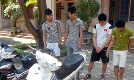 Nhóm 9X chuyên cắt khóa, trộm tài sản lúc nửa đêm lấy tiền