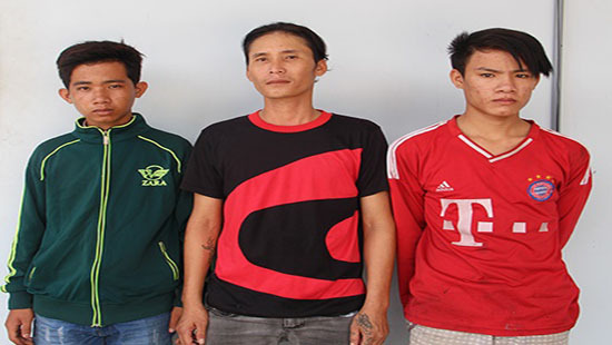 Bắt 3 tên cướp khống chế chồng, hiếp dâm vợ