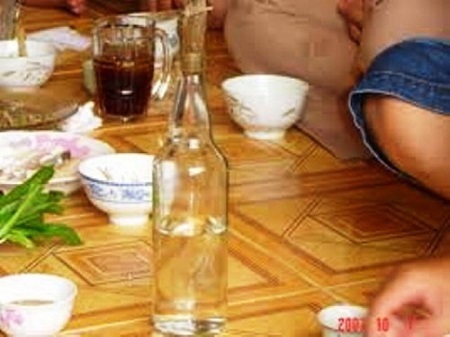 Gã trai trẻ đoạt mạng bạn nhậu từ lời thách đố