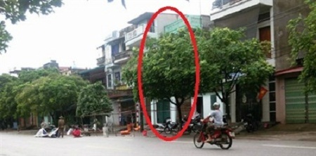 Tạm giữ người chồng đoạt mạng vợ vì nghi ngờ “ăn nem”