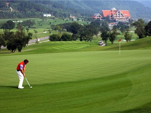 Bao nhiêu tiền cho 1 lần chơi golf ở Tam Đảo?