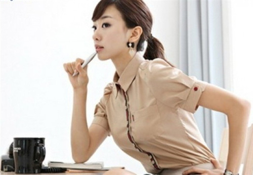 Nỗi khổ của những Hotgirl công sở