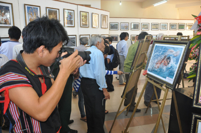 Liên hoan ảnh nghệ thuật với chủ đề “Đất nước, biển đảo, con người Nam Trung bộ và Tây Nguyên”