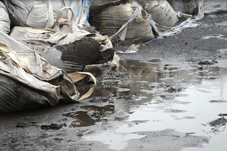  Người dân phản ứng dữ dội đòi đóng cửa nhà máy gây ô nhiễm ở Hải Dương