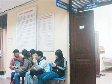 Cần đưa giáo dục giới tính vào học chính khóa