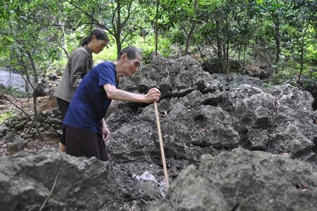 'Dị nhân' 80 năm sống trong rừng