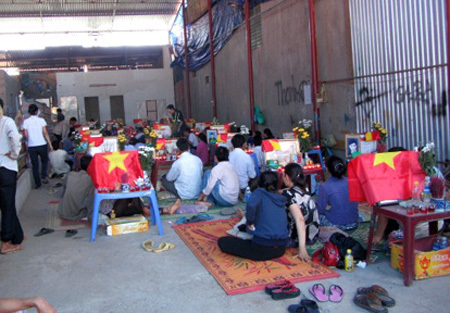 Ngoại cảm rởm giả vong sàm sỡ vợ liệt sỹ