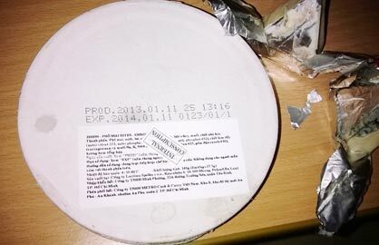 Siêu thị Metro Hoàng Mai bị tố bán phô mai mốc xanh