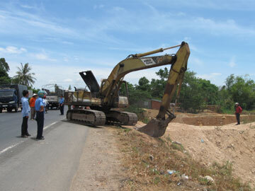 Phú Yên: Tự ý làm đường đấu nối vào QL 1, 3 nhà thầu bị xử phạt