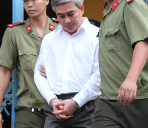 Sếp lớn Agribank vào tù vì nhận tiền doanh nghiệp