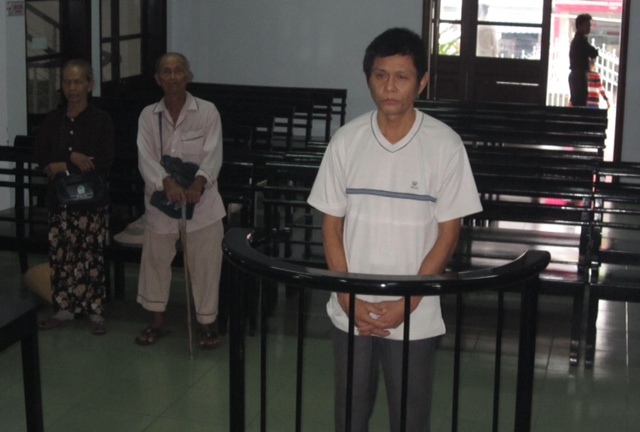 Thua đề đi cướp vé số của người già để “cầu may”