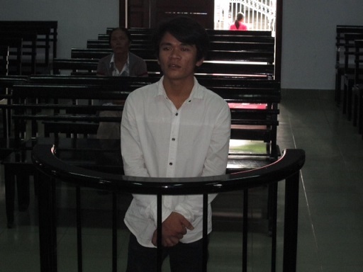 Lãnh án vì chống người thi hành công vụ