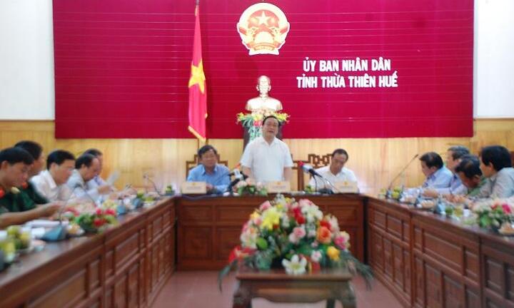 Phó Thủ tướng chỉ đạo ứng phó cơn bão số 10 tại Huế