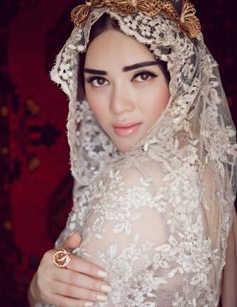 Ngắm Lý Nhã Kỳ đẹp như tranh vẽ ở Dubai