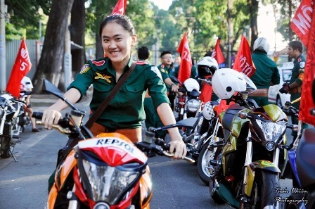 Bí mật về hot girl Sài thành đam mê môtô 