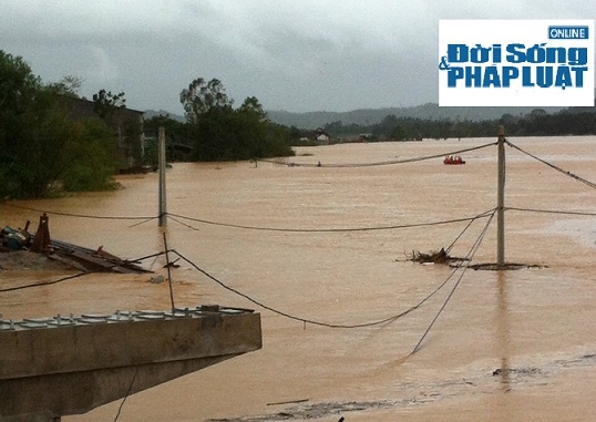 Hương Sơn – Hà Tĩnh: Chưa tìm thấy thi thể 3 người bị lũ cuốn