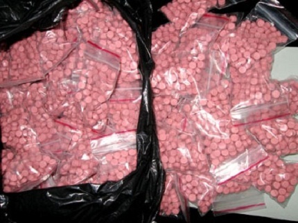 Bắt 5 đối tượng buôn bán ma tuý và lưu hành tiền giả 