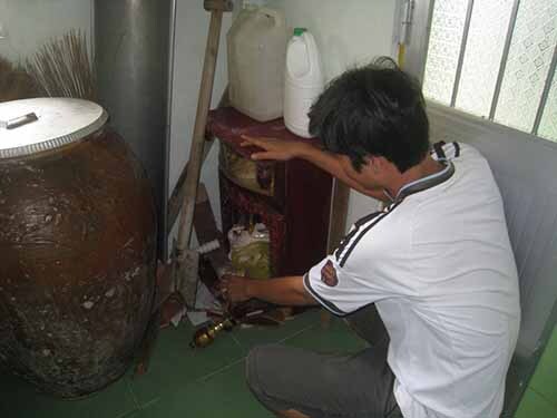 Công an ép chủ nhà nghỉ trả tiền mua dâm