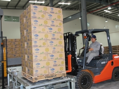 Lãnh đạo Bộ Tài chính trực tiếp đối thoại với 500 doanh nghiệp