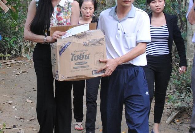 Báo ĐS&PL kêu gọi hơn 1 tỷ đồng ủng hộ đồng bào lũ lụt