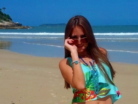 Trinh nữ nổi tiếng nhất thế kỷ 21 tiếp tục rao bán trinh tiết 